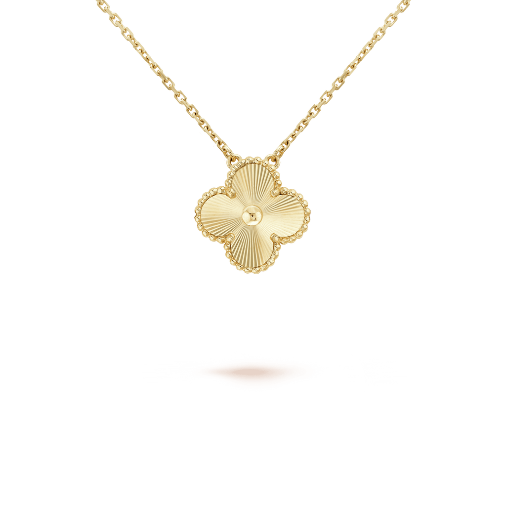 18K Van Cleef & Arpels Vintage Alhambra Pendant Clover Necklace