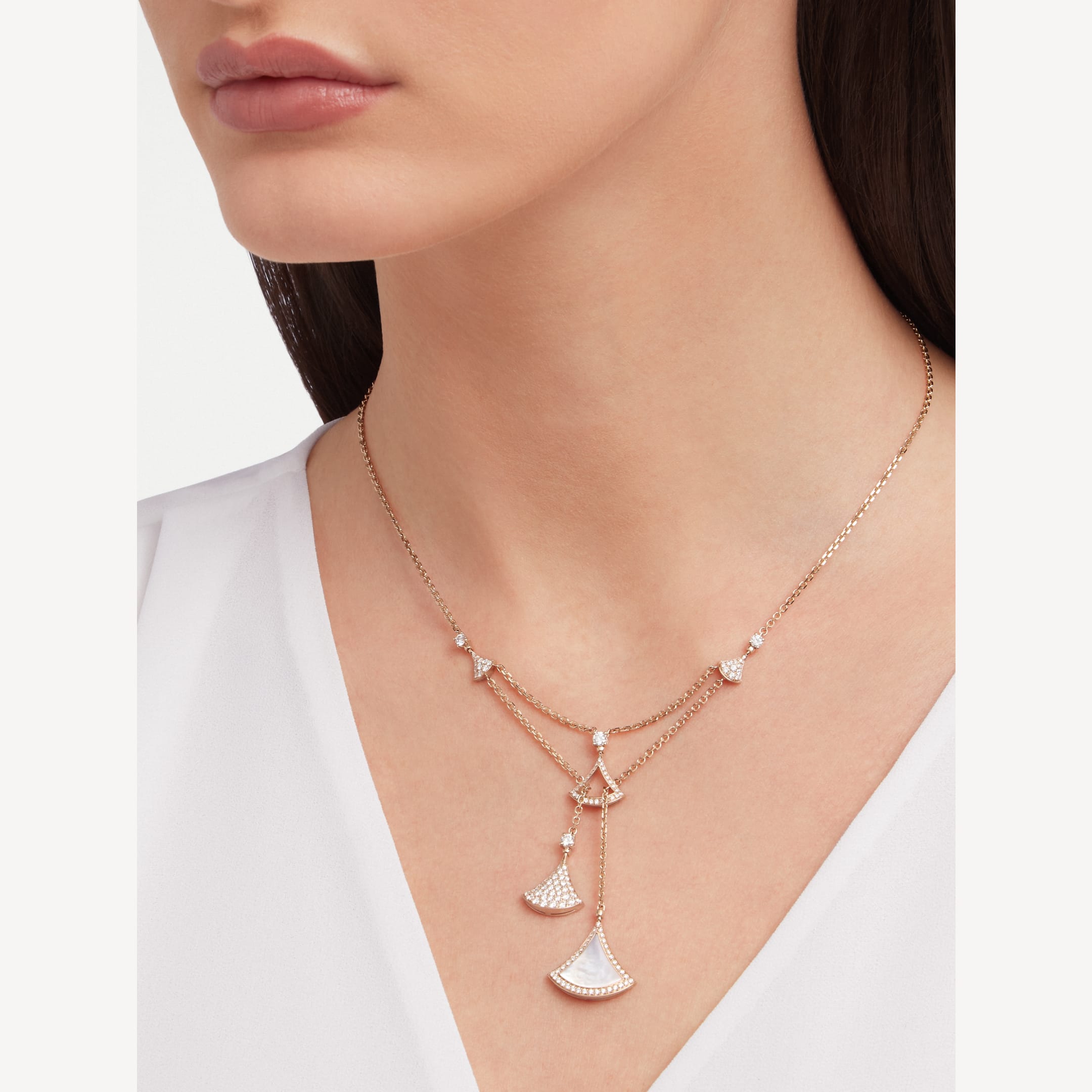 18K BVLGARI BV Divas' Dream Pearls Necklace