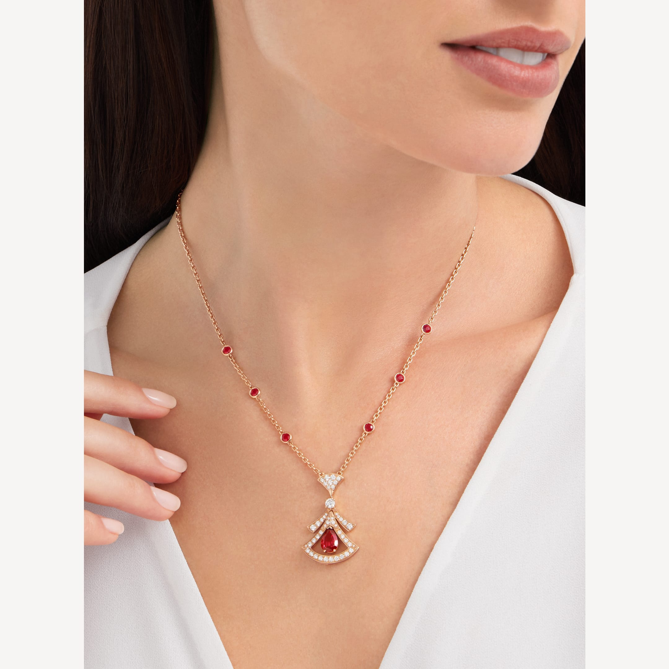 18K BVLGARI Divas' Dream Diamond Necklace