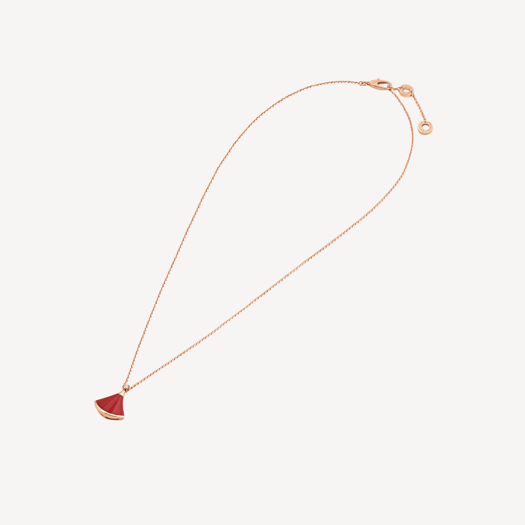 18K BVLGARI BV Divas' Dream Carnelian Necklace
