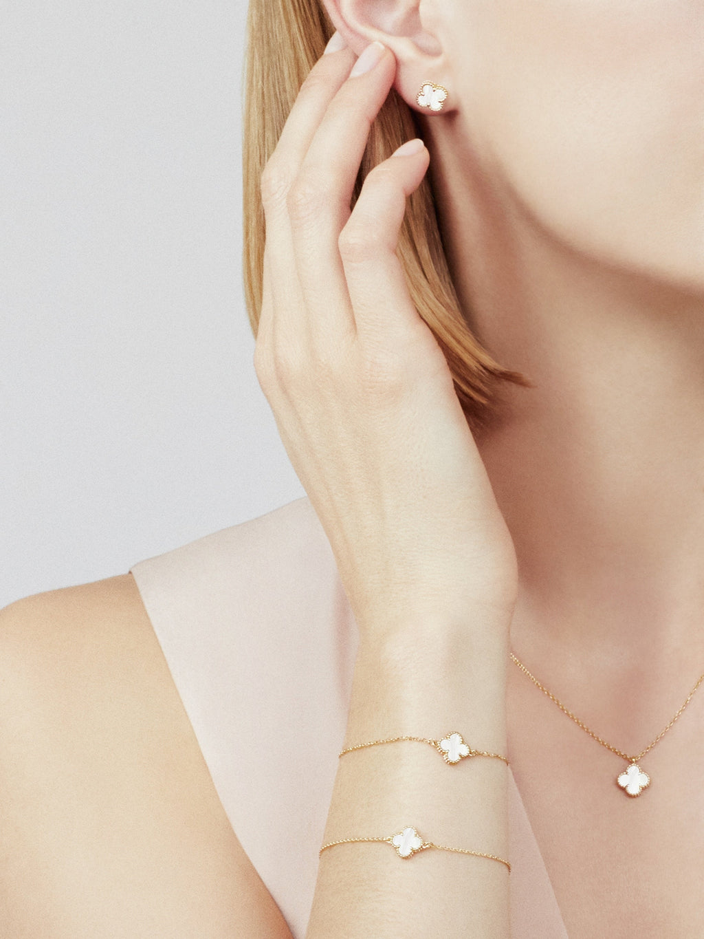 18K Van Cleef & Arpels Sweet Alhambra Bracelet