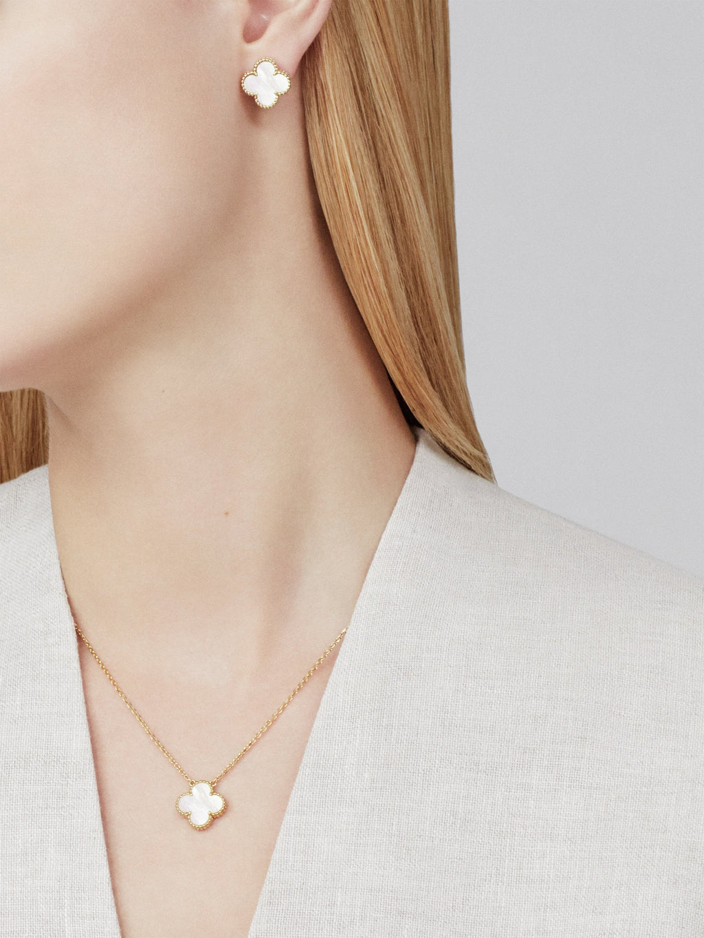 18K Van Cleef & Arpels Vintage Alhambra Pendant Clover Necklace