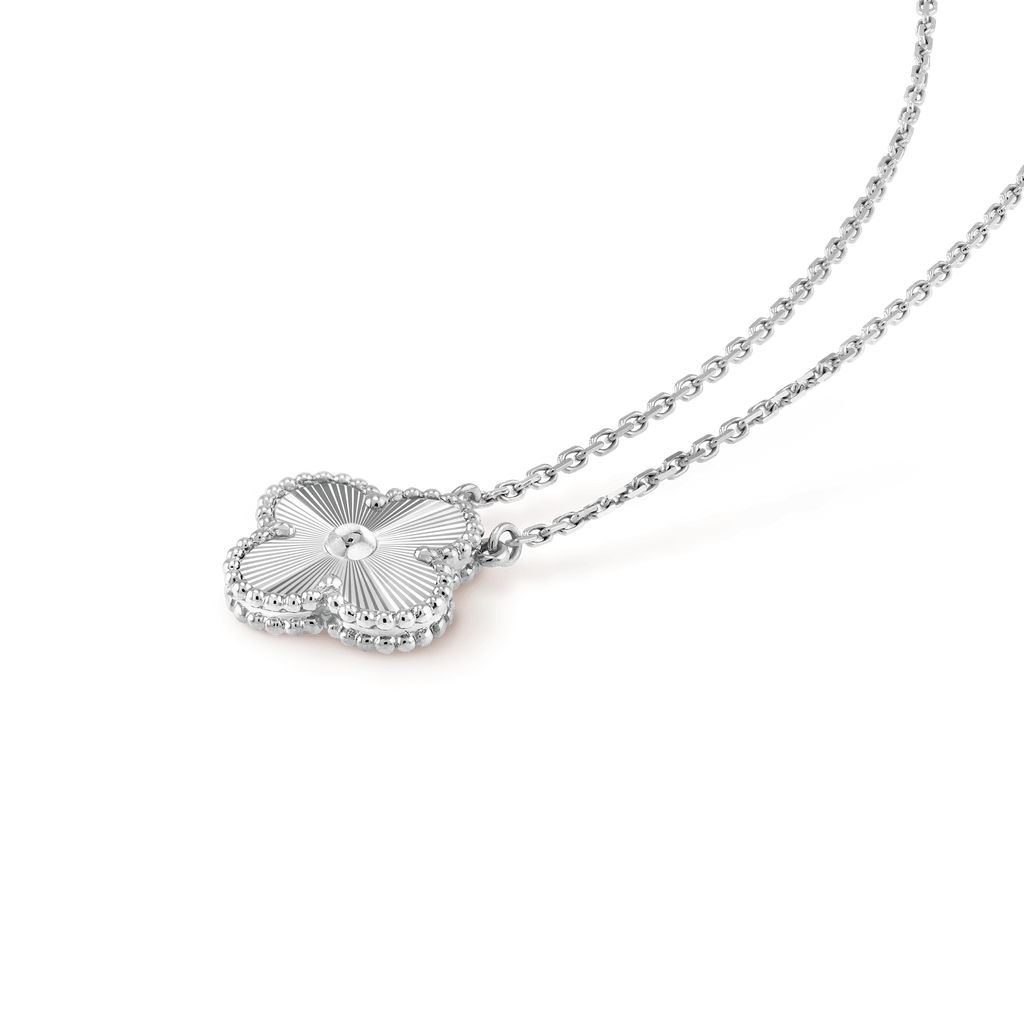 18K Van Cleef & Arpels Vintage Alhambra Pendant Clover Necklace