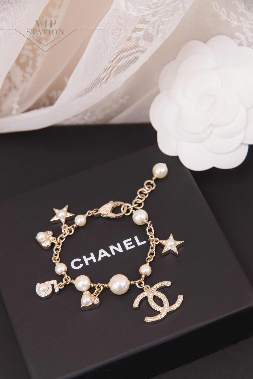 18K Chanel Pearls & Diamonds Bracelet