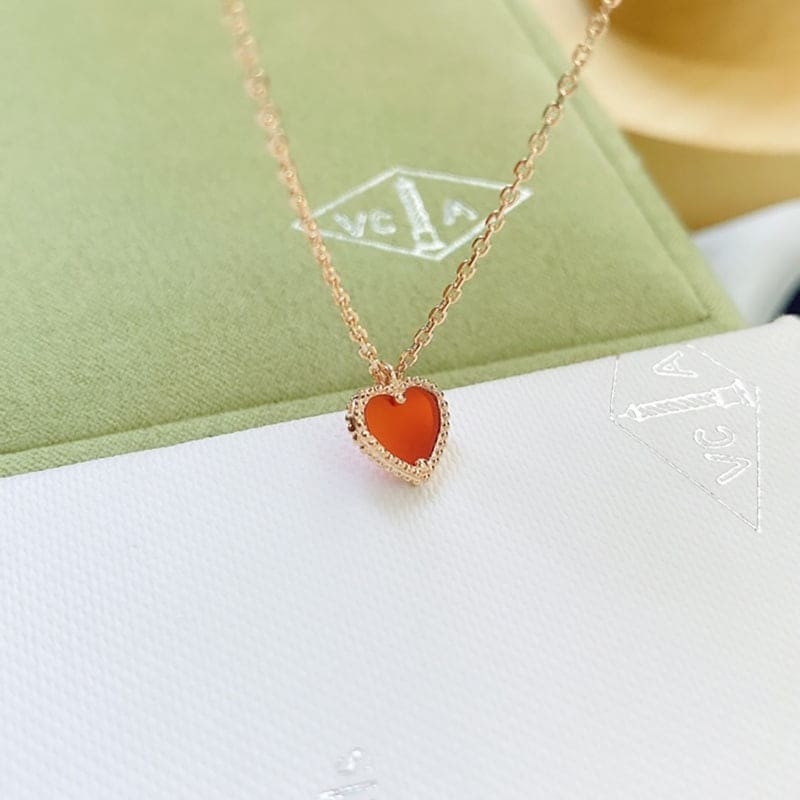 18K Van Cleef & Arpels Sweet Alhambra Heart Pendant Necklace