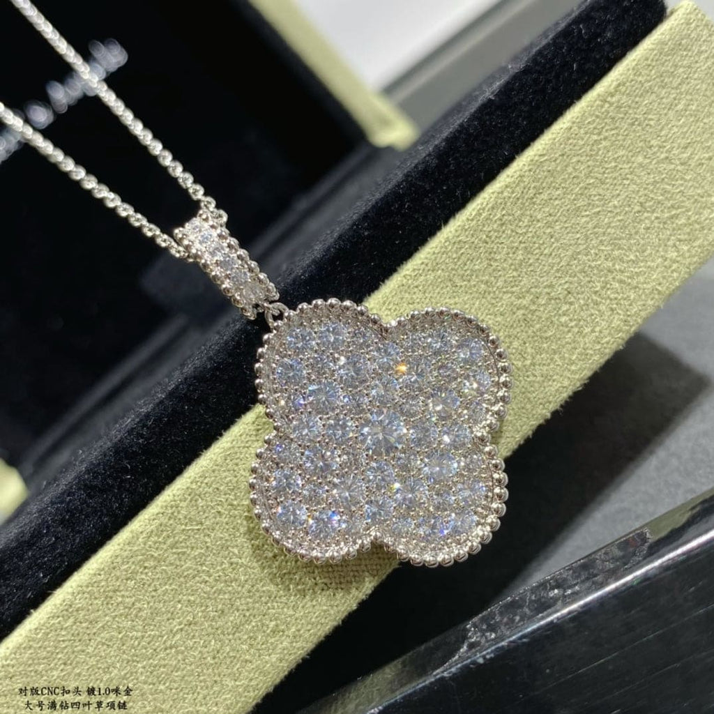 18K Van Cleef & Arpels Magic Alhambra One Motifs Diamonds Clover Necklace