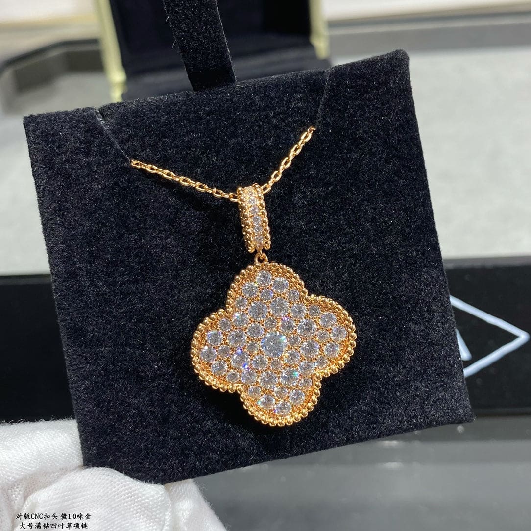 18K Van Cleef & Arpels Magic Alhambra One Motifs Diamonds Clover Necklace