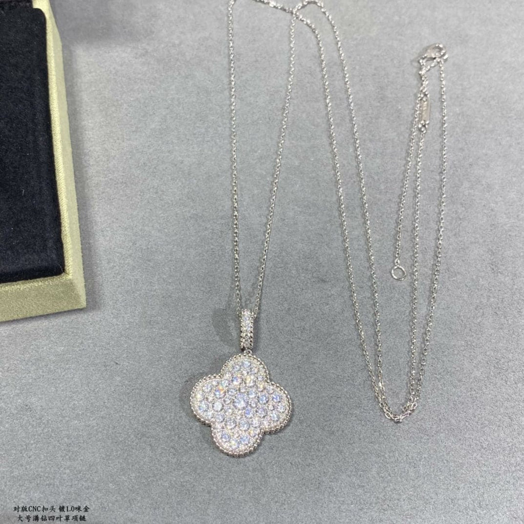 18K Van Cleef & Arpels Magic Alhambra One Motifs Diamonds Clover Necklace