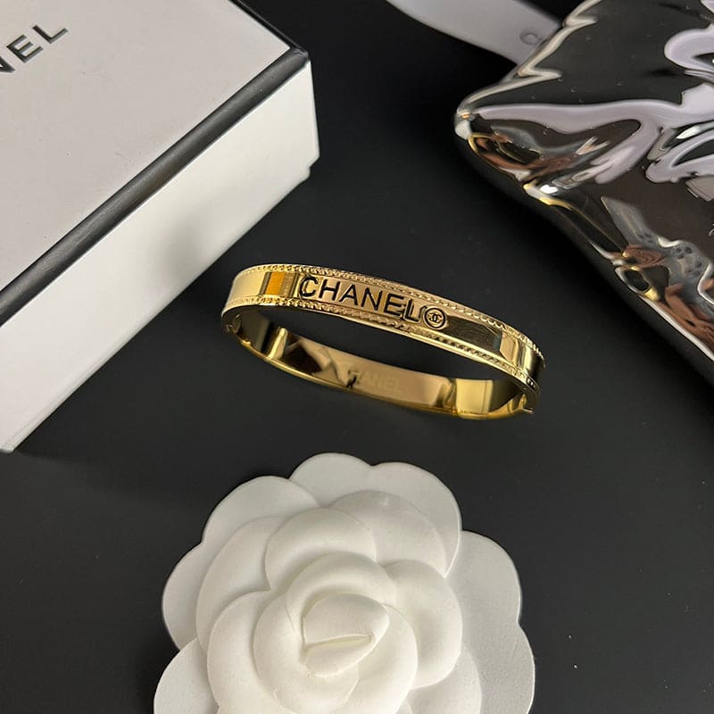 18K Chanel Vintage Bracelet