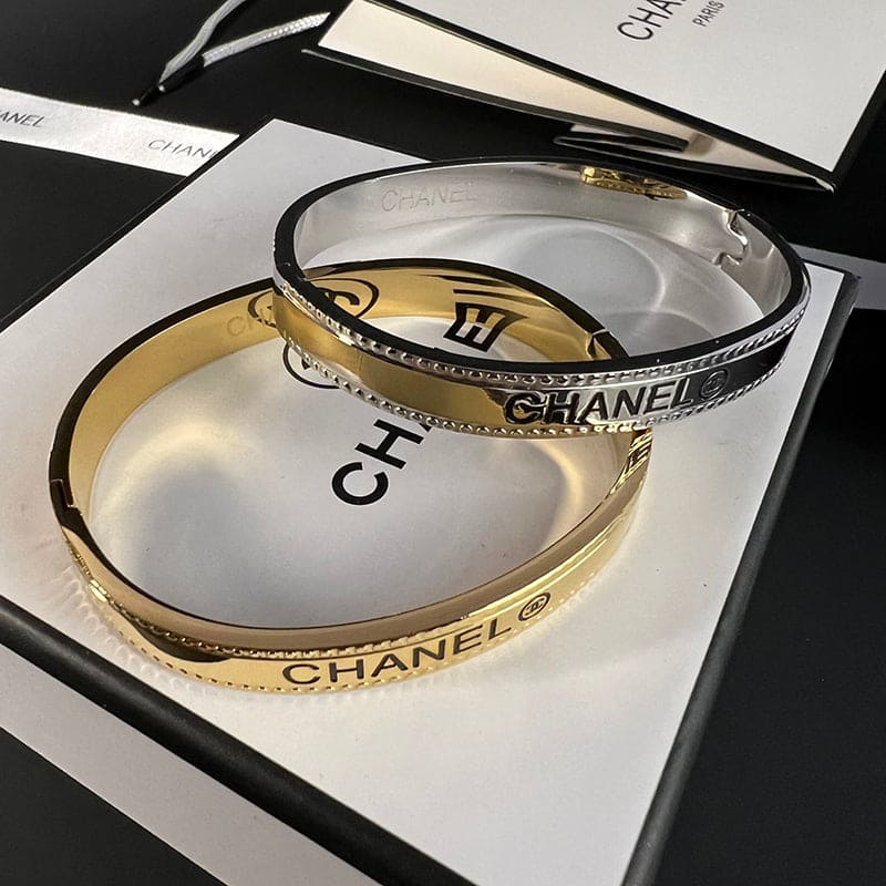 18K Chanel Vintage Bracelet