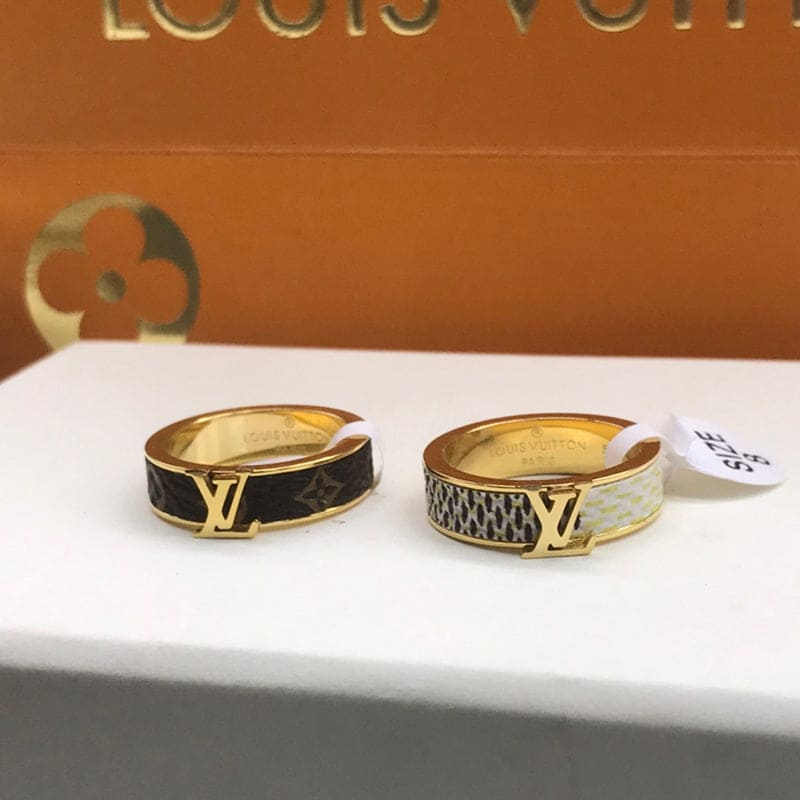 18K Louis Vuitton Leather Set of 2 Rings