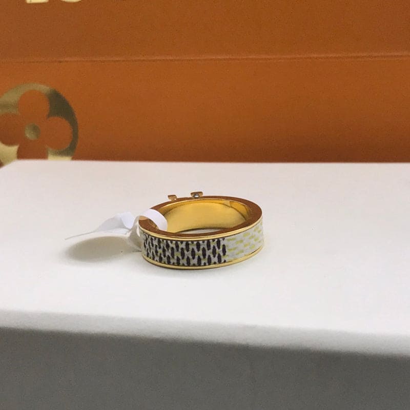18K Louis Vuitton Leather Set of 2 Rings