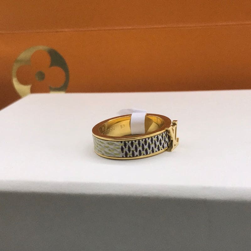 18K Louis Vuitton Leather Set of 2 Rings