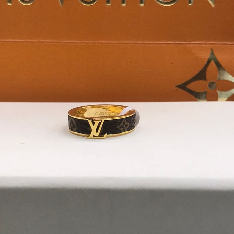 18K Louis Vuitton Leather Set of 2 Rings