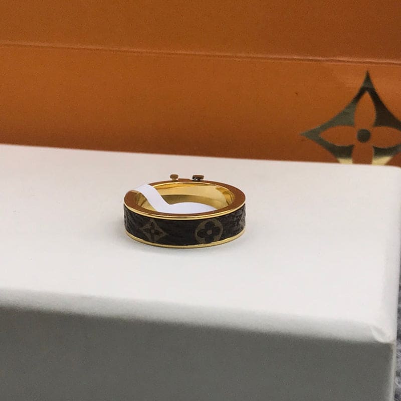 18K Louis Vuitton Leather Set of 2 Rings