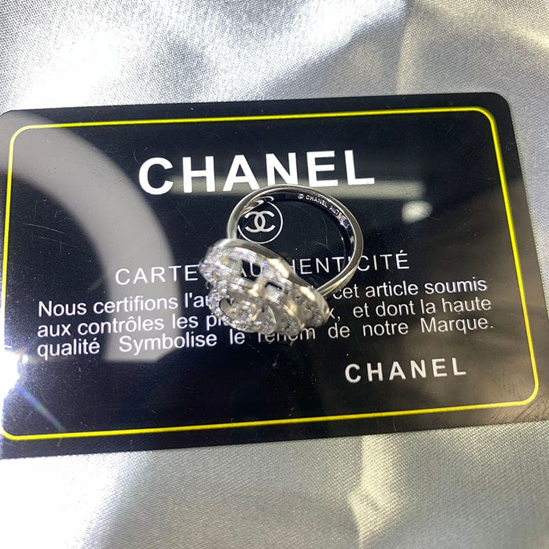 18K Chanel Fil De Camellia Ring