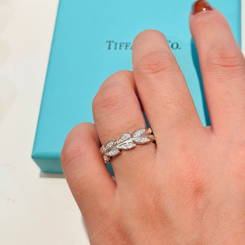 18K Tiffany White Gold Victoria Vine Ring