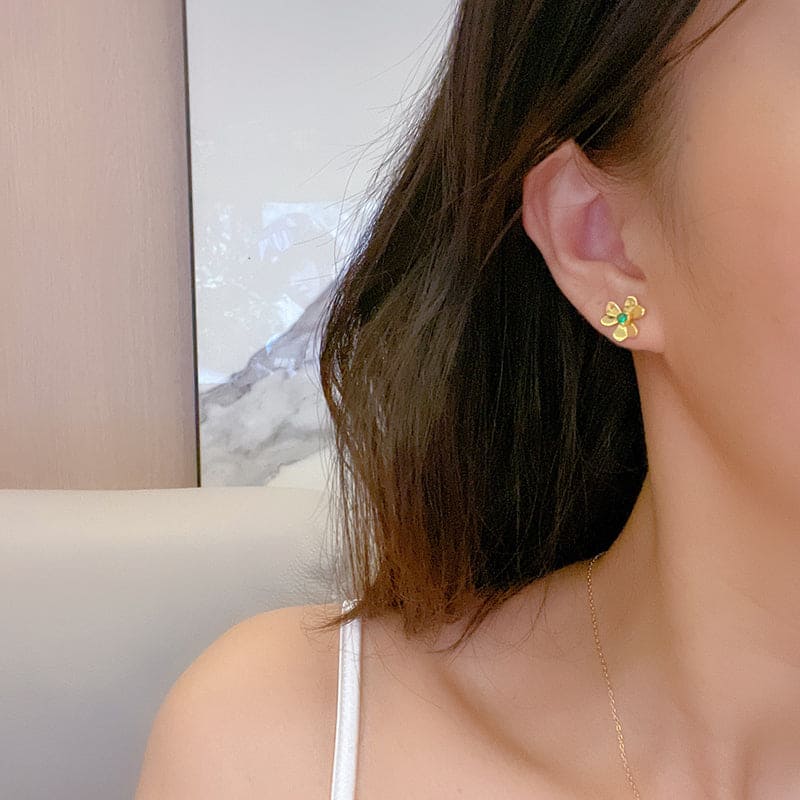 18K Van Cleef & Arpels Frivole Mini Emerald Earrings