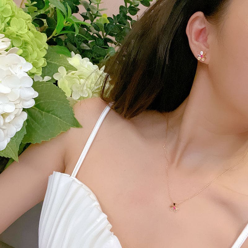 18K Van Cleef & Arpels Frivole Mini Ruby Earrings