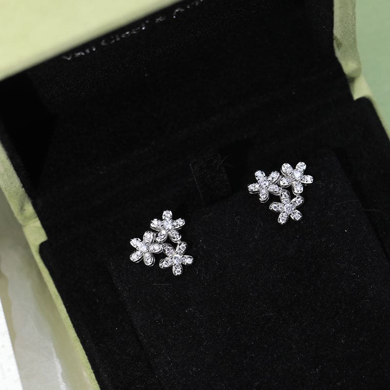 18K Van Cleef & Arpels Lotus Three Flowers Earrings