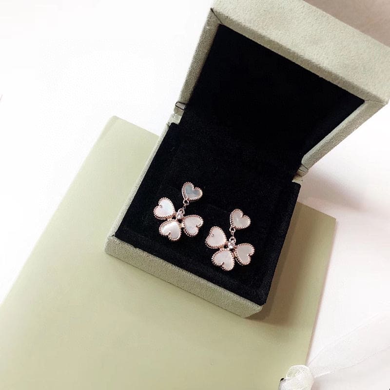 18K Van Cleef & Arpels Sweet Alhambra Effeuillage Earrings