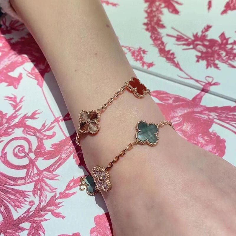 18K Van Cleef & Arpels Vintage Alhambra Five Motifs Carnelian Clover Bracelet