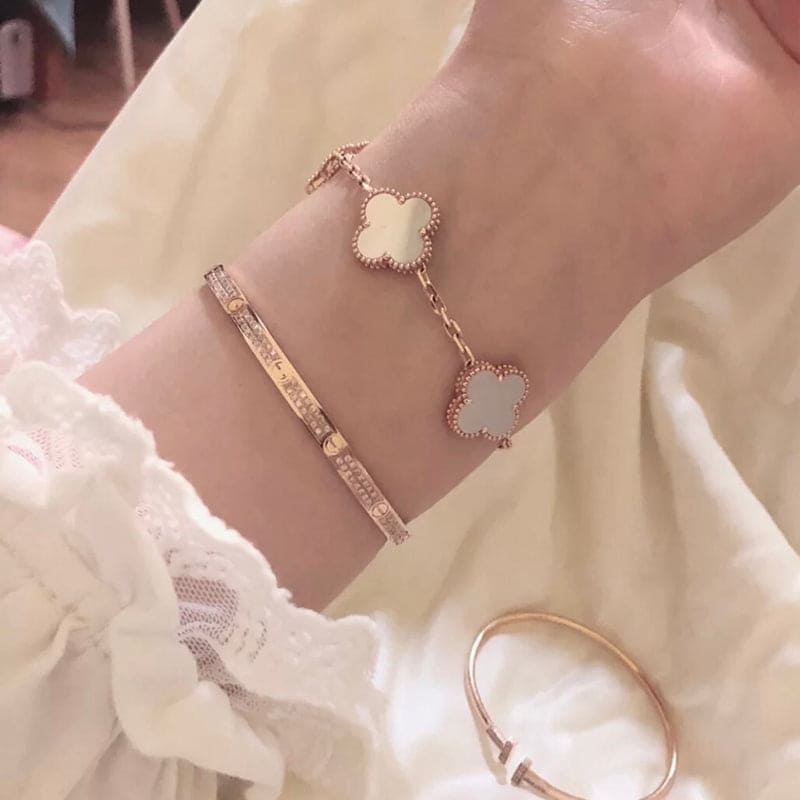 18K Van Cleef & Arpels Vintage Alhambra Five Motifs Pearl Clover Bracelet