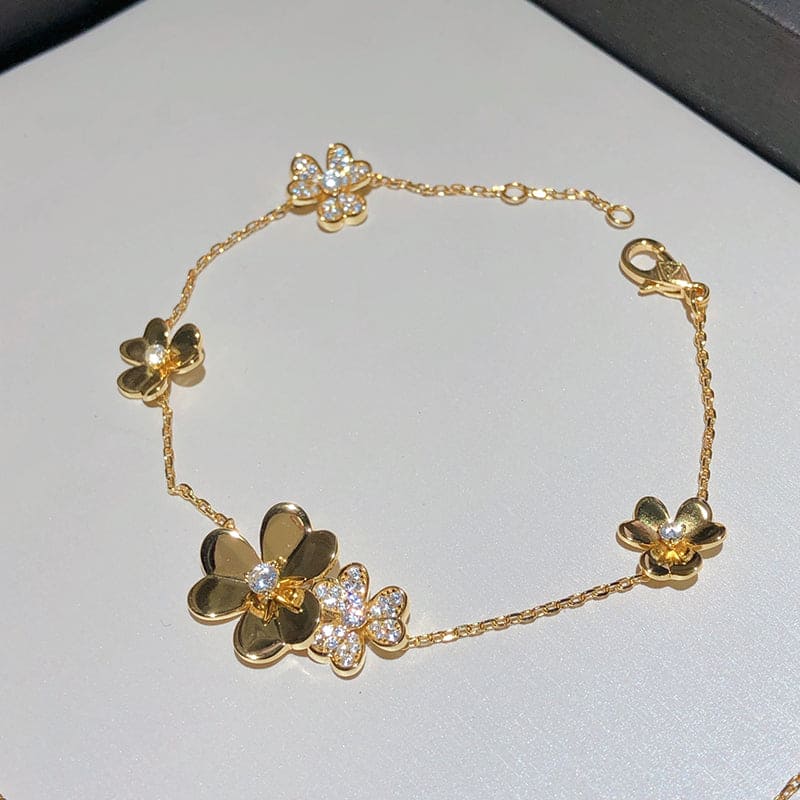 18K Van Cleef & Arpels Frivole Diamonds Clover Bracelet
