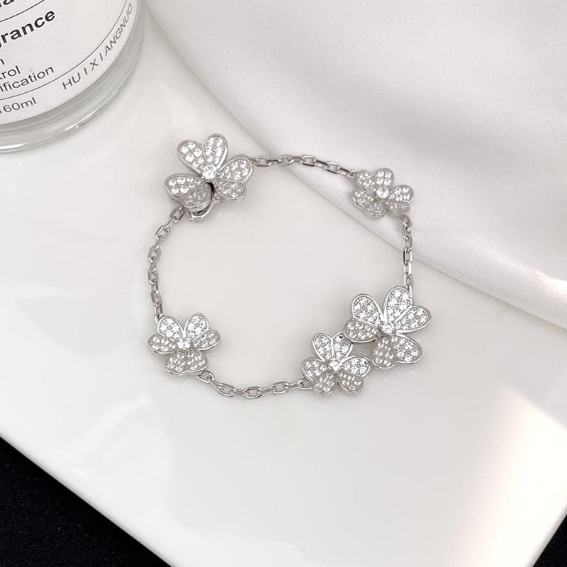 18K Van Cleef & Arpels Frivole Diamonds Clover Bracelet
