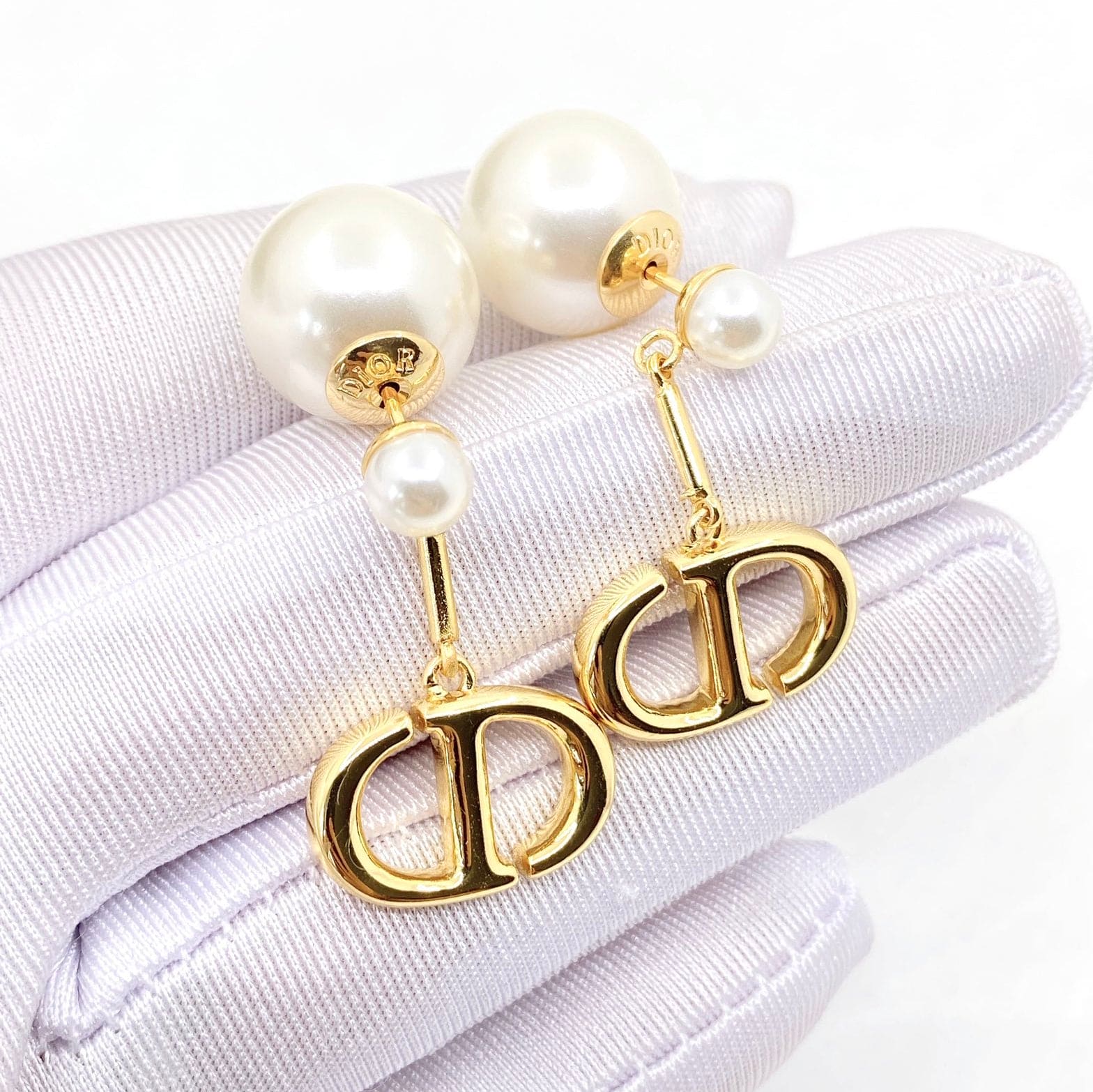 18K Dior Tribales Pearl Earrings
