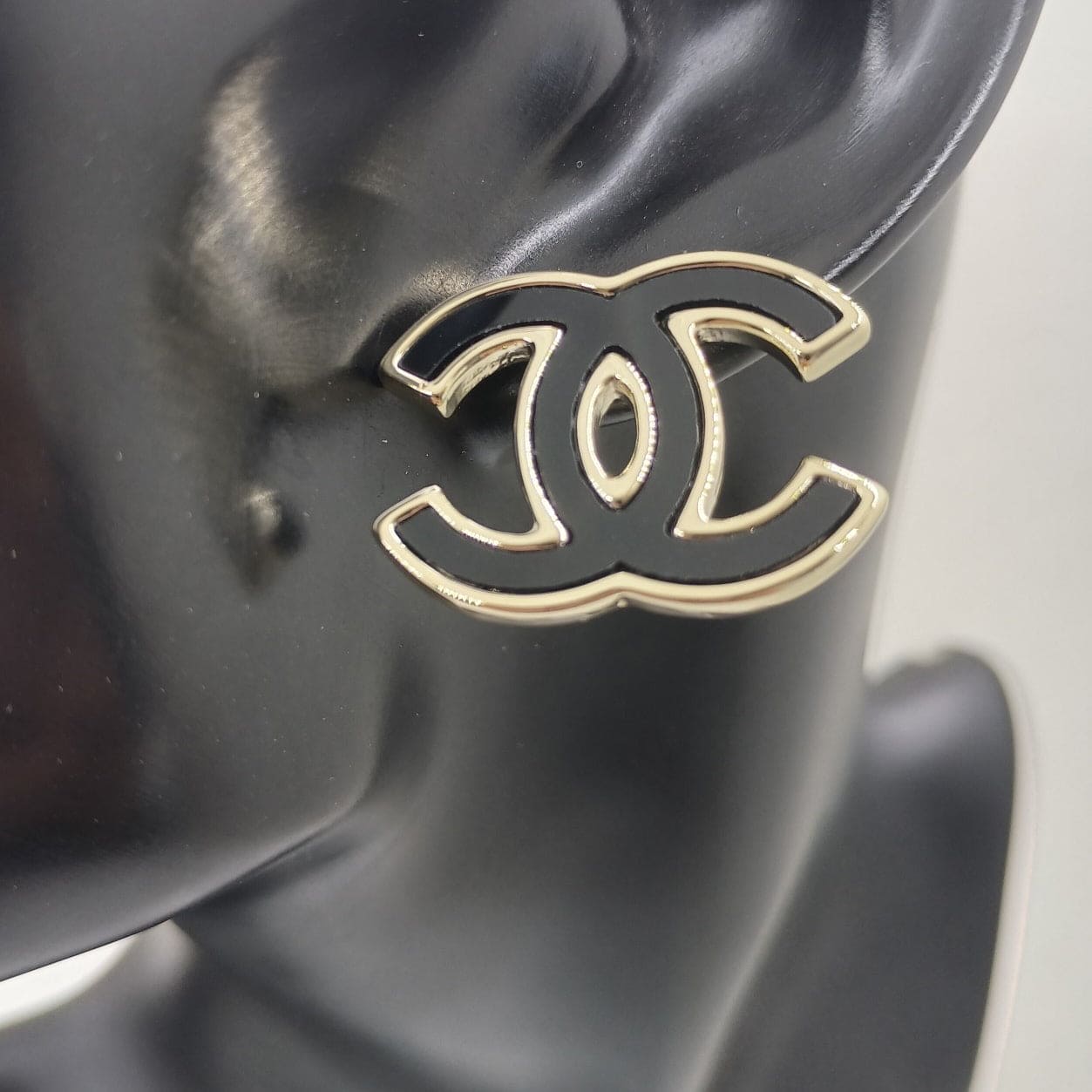 18K Chanel Black Earrings