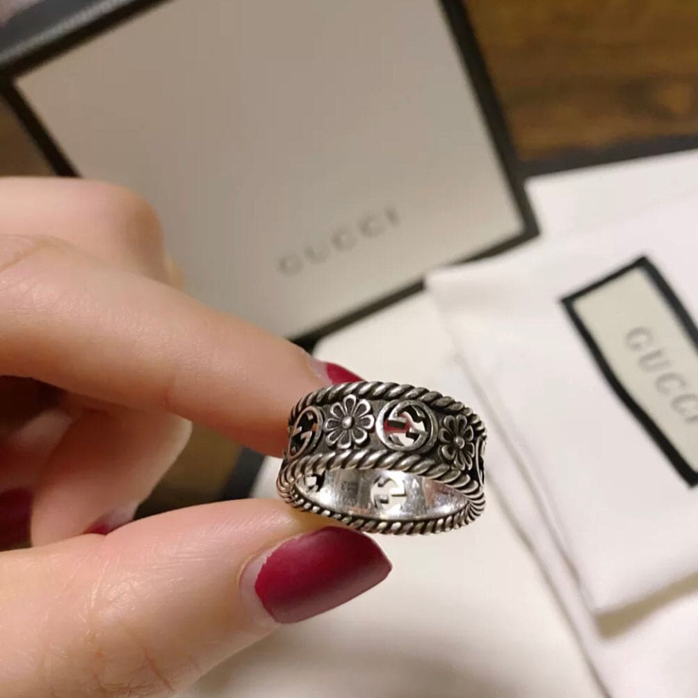 Gucci Aged Sterling Silver Interlocking G Flower Ring