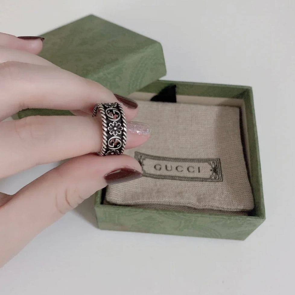 Gucci Aged Sterling Silver Interlocking G Flower Ring