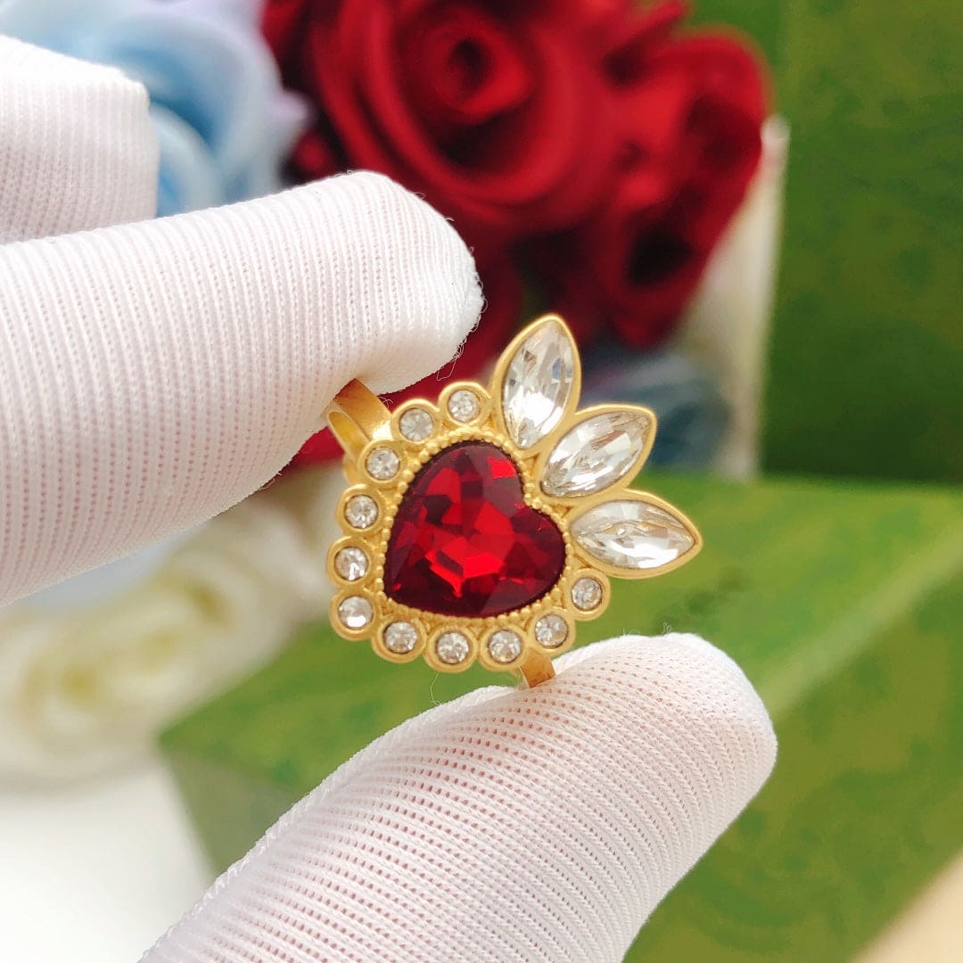 18K Gucci Crystal Heart Ring