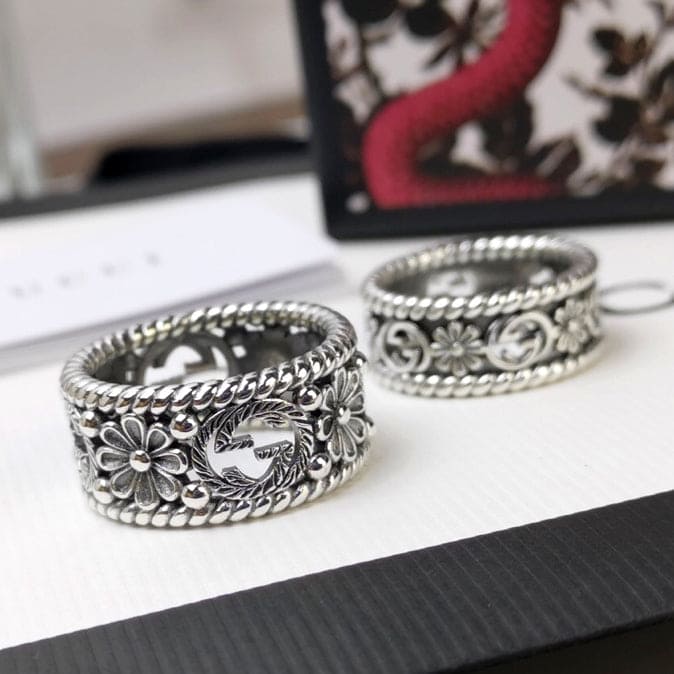 Gucci Interlocking G Flowers Ring
