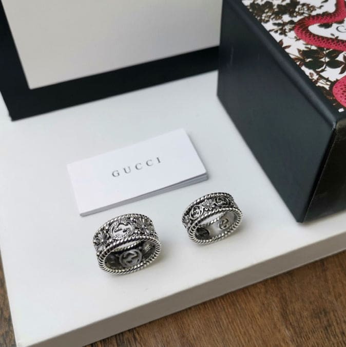 Gucci Interlocking G Flowers Ring