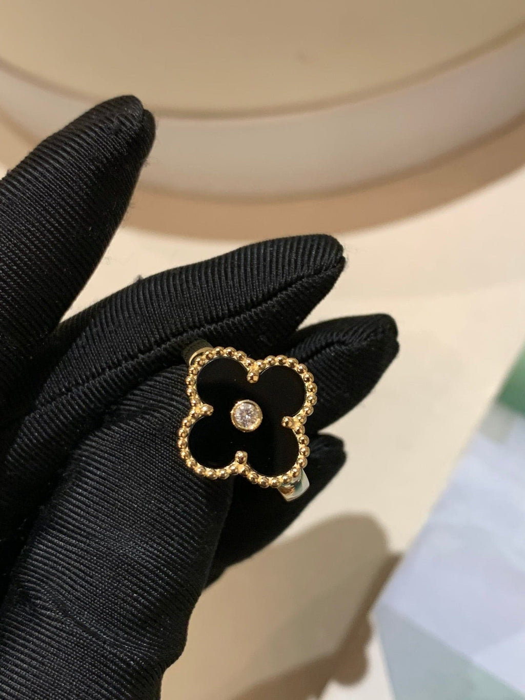 18K Van Cleef & Arpels Vintage Alhambra Black Ring