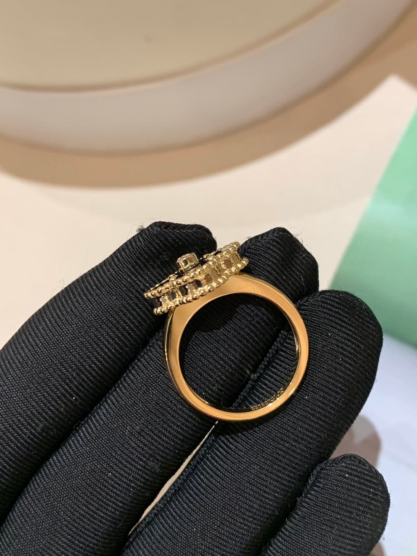 18K Van Cleef & Arpels Vintage Alhambra Black Ring