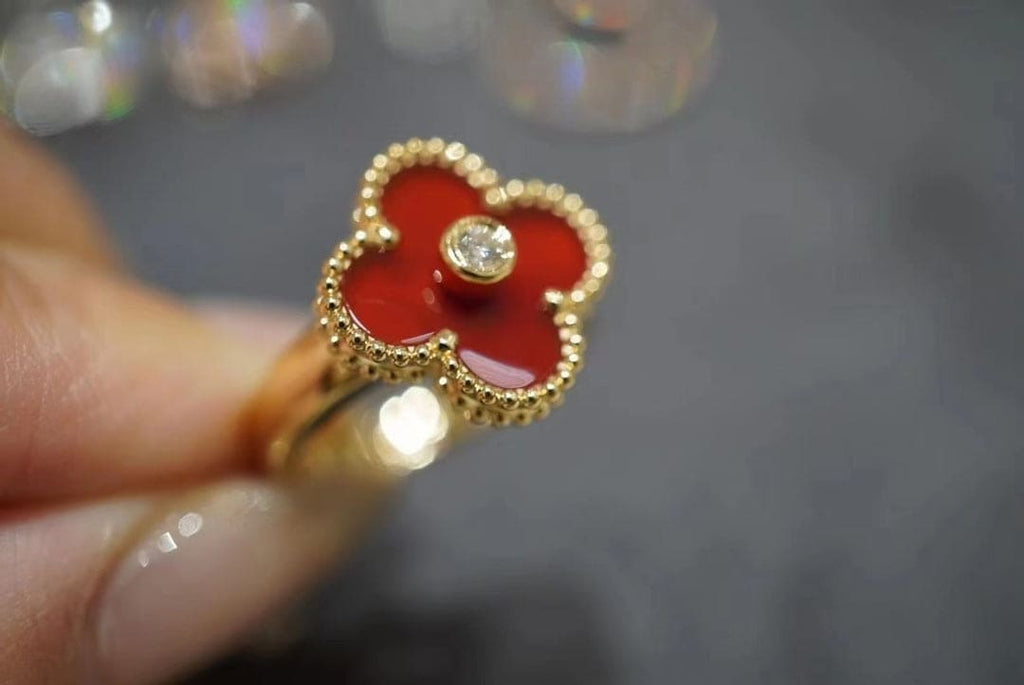 18K Van Cleef & Arpels Vintage Alhambra Carnelian Ring