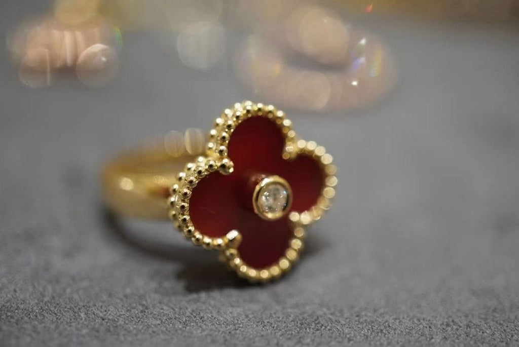18K Van Cleef & Arpels Vintage Alhambra Carnelian Ring