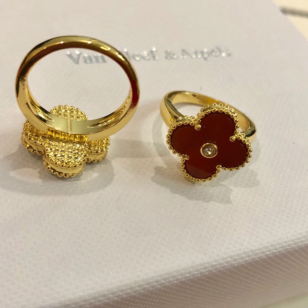 18K Van Cleef & Arpels Vintage Alhambra Pearl Ring