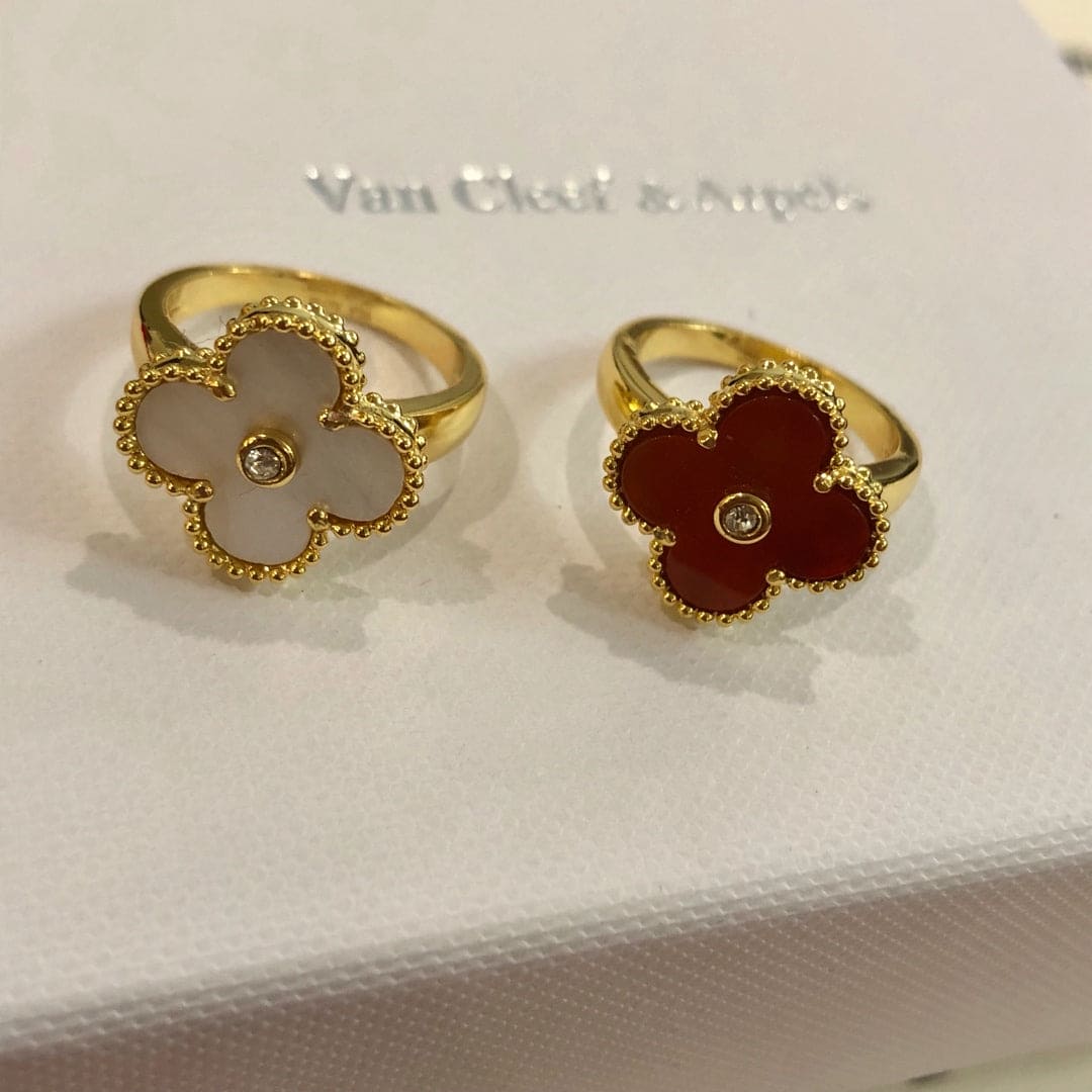 18K Van Cleef & Arpels Vintage Alhambra Pearl Ring