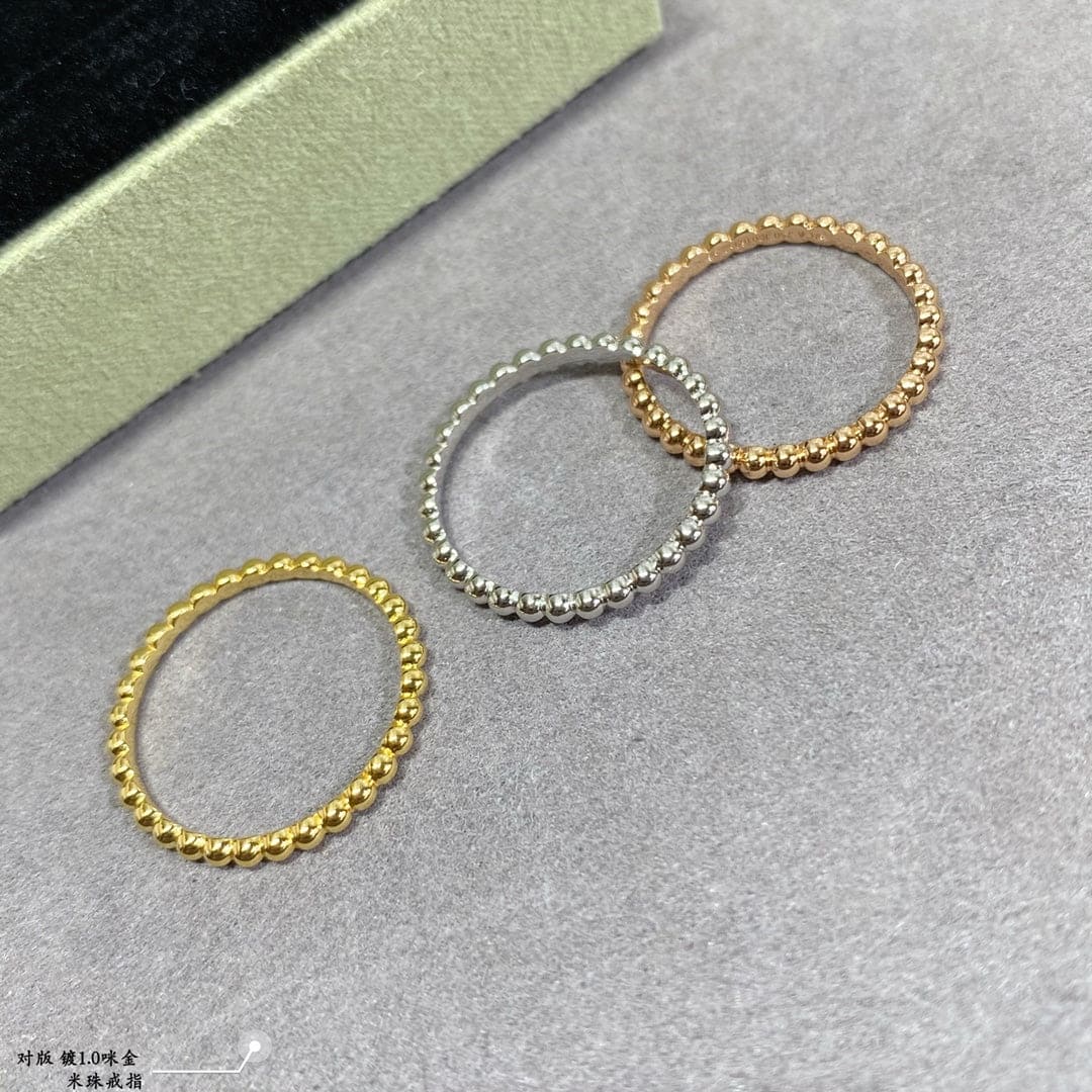 18K Van Cleef & Arpels Yellow Gold Perlee Pearls Of Gold Ring