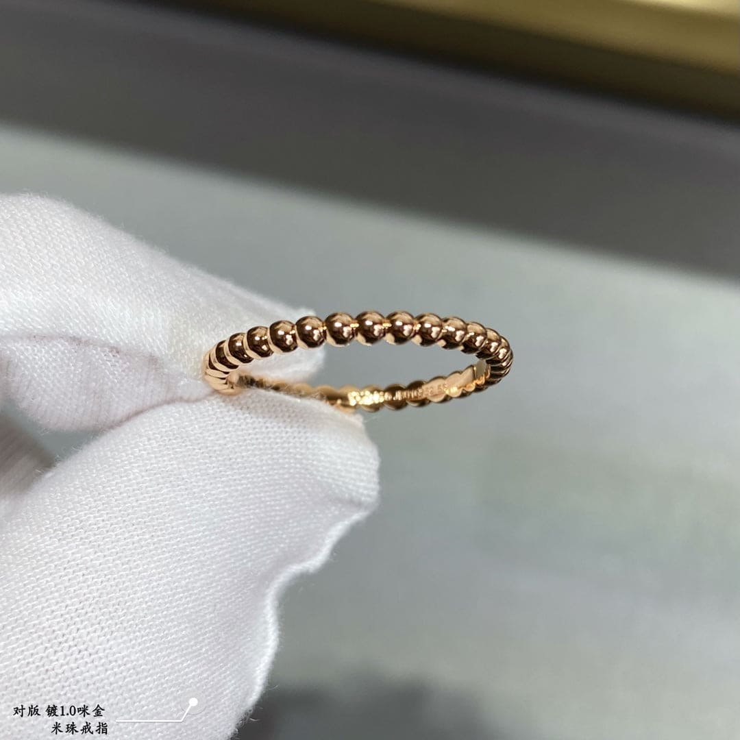 18K Van Cleef & Arpels Rose Gold Perlee Pearls Of Gold Ring