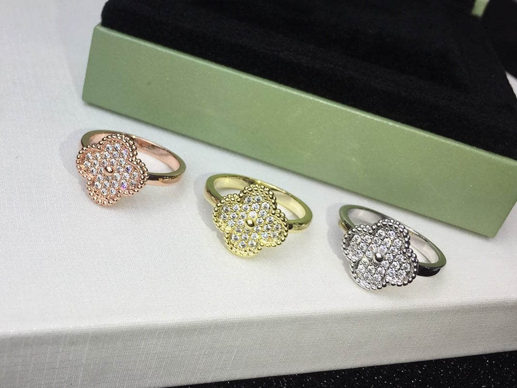 18K Van Cleef & Arpels Vintage Alhambra Diamonds Ring