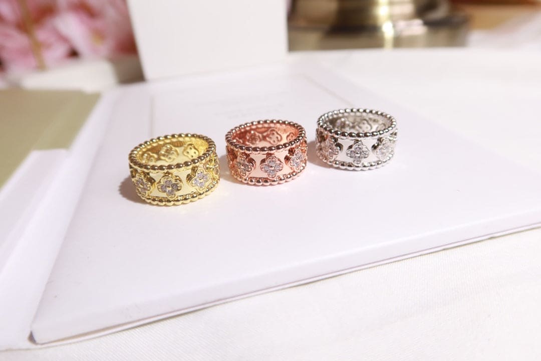 18K Van Cleef & Arpels Rose Gold Perlee Clovers Ring