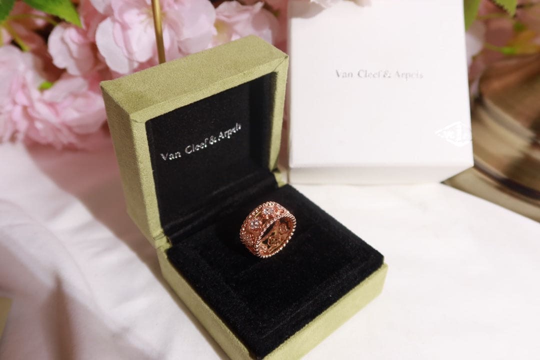 18K Van Cleef & Arpels Rose Gold Perlee Clovers Ring