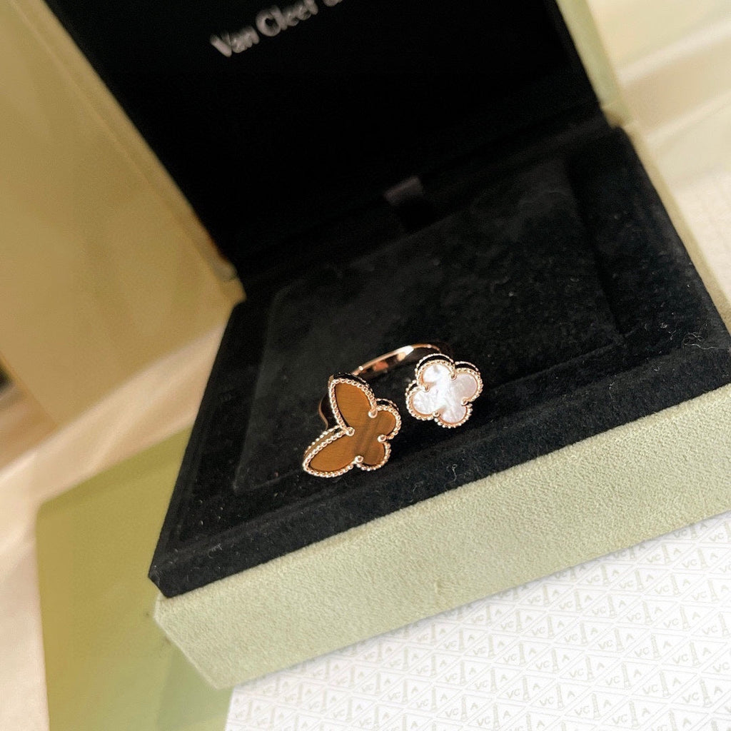 18K Van Cleef & Arpels Lucky Alhambra Between the Finger Ring