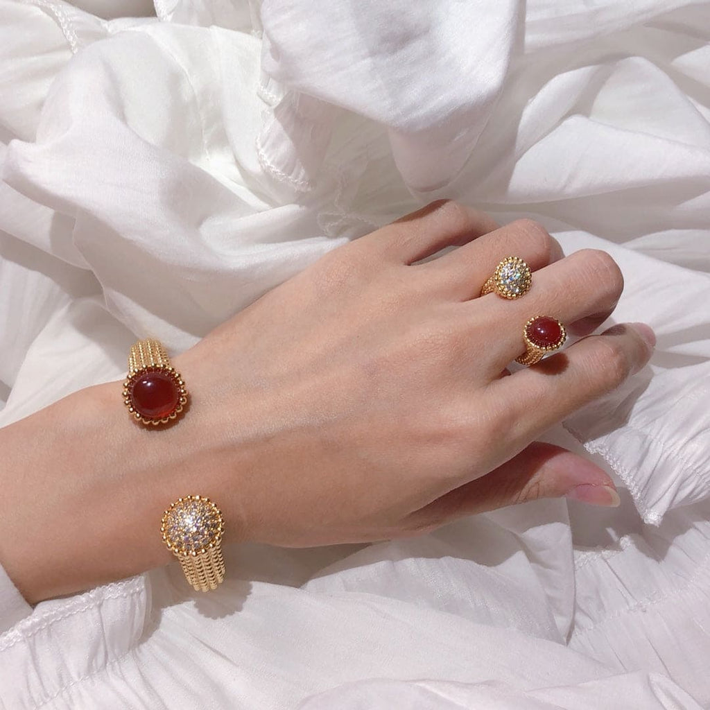 18K Van Cleef & Arpels Perlee Couleurs Between The Finger Ring