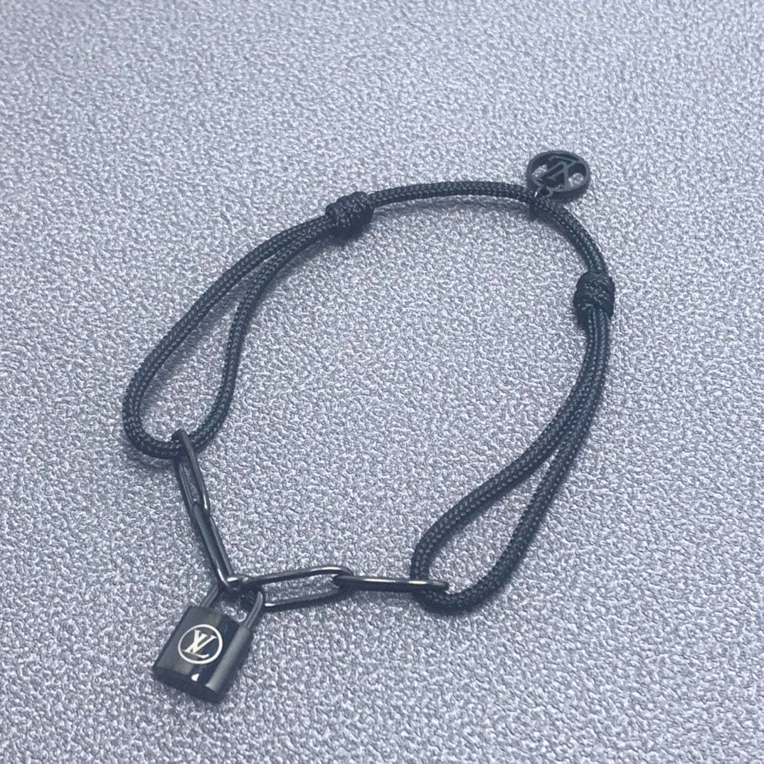 18K Louis Vuitton Silver Lockit Titanium Bracelet